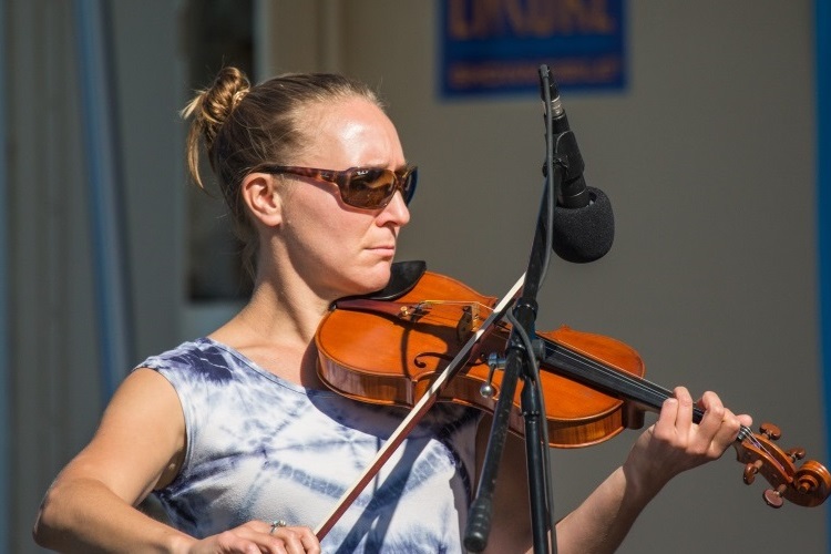 World Music Day 2017 Main Stage Artist Hub Hollow